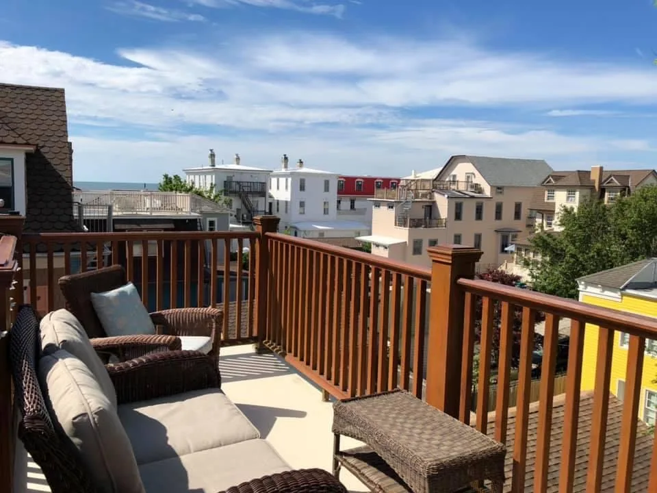 Cover image for 10 key things that every beach house rental should have