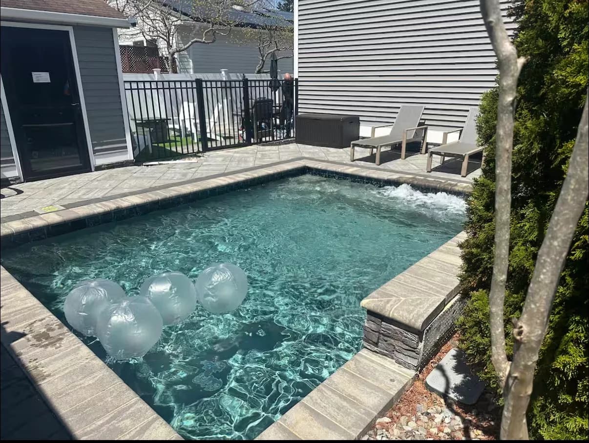 Cover image for CapeMayVacationRentals.com