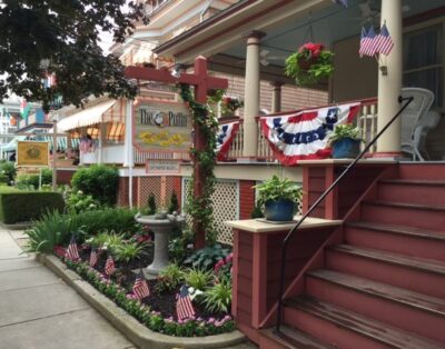 Location! Historic Jackson Street 1/2 Block to Beach